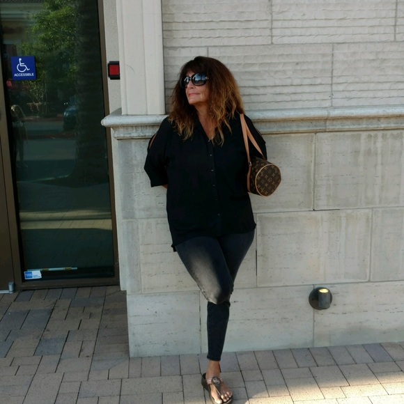 Meet your Posher, Valerie - Picture 1 of 1